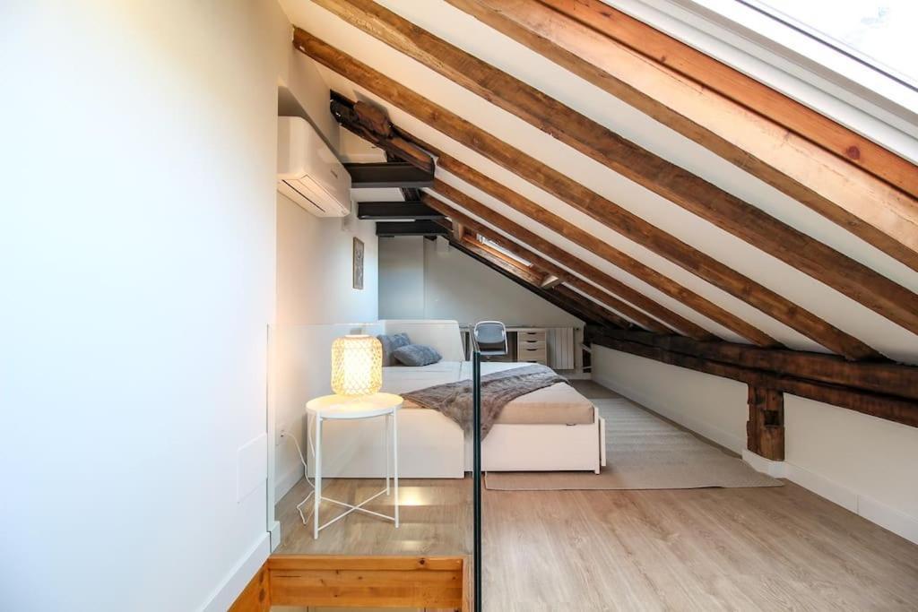 Appartement Designer Duplex In The Center Santander